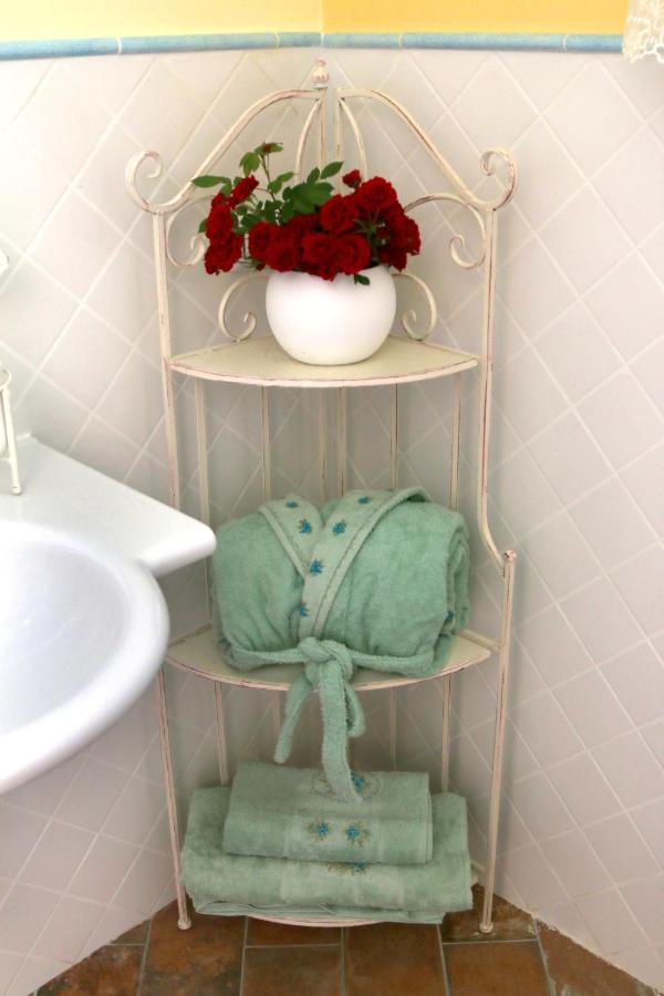 Emy'S Country House Apartamento Castellammare di Stabia Exterior foto